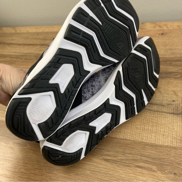 New Balance Women’s Fuel Core Nergize Running Shoes - Picture 6 of 10